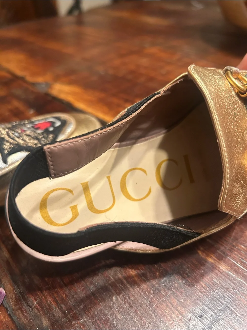Gucci Girls Princeton Gold Leather Slingback Mules with Mismatched Motifs